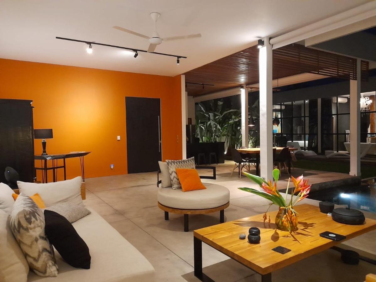 Rouge - Loft Dimanisa Villa