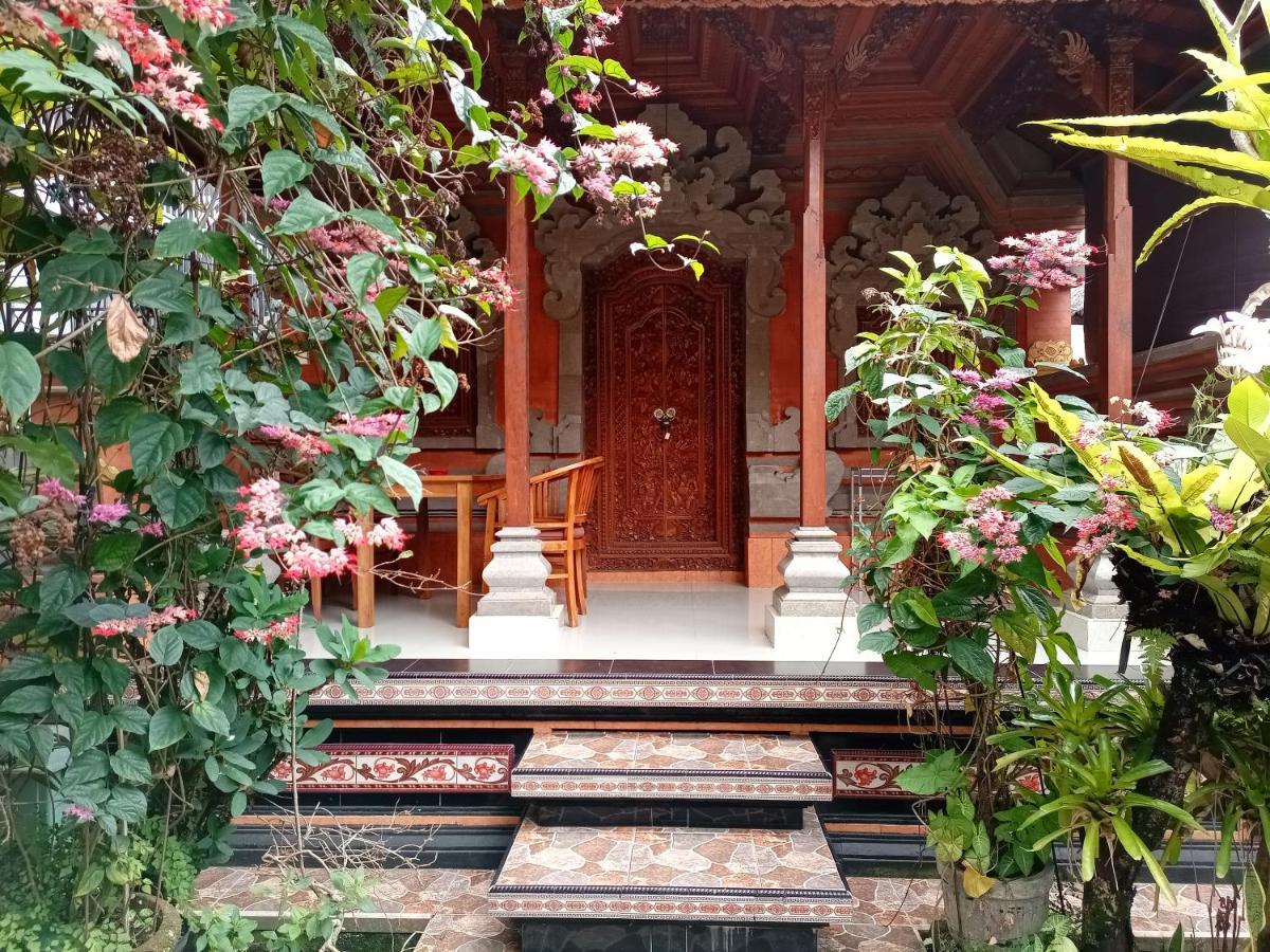 Nyoman House Ubud *
