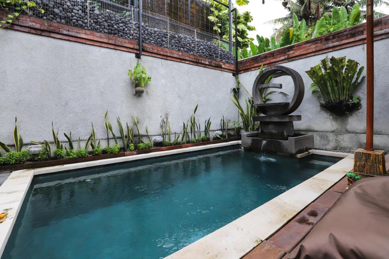 Villa Secret House: A Hidden Paradise For Young Couple *