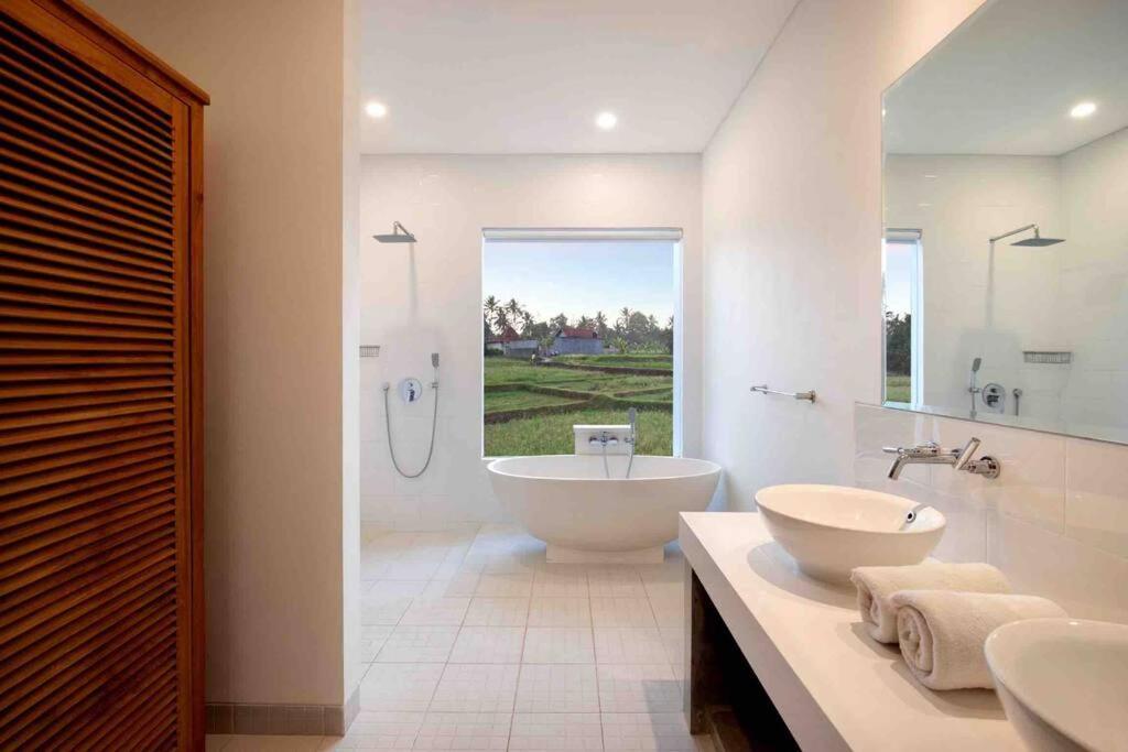 A, Brand New Near Ubud. * Ubud (Bali)