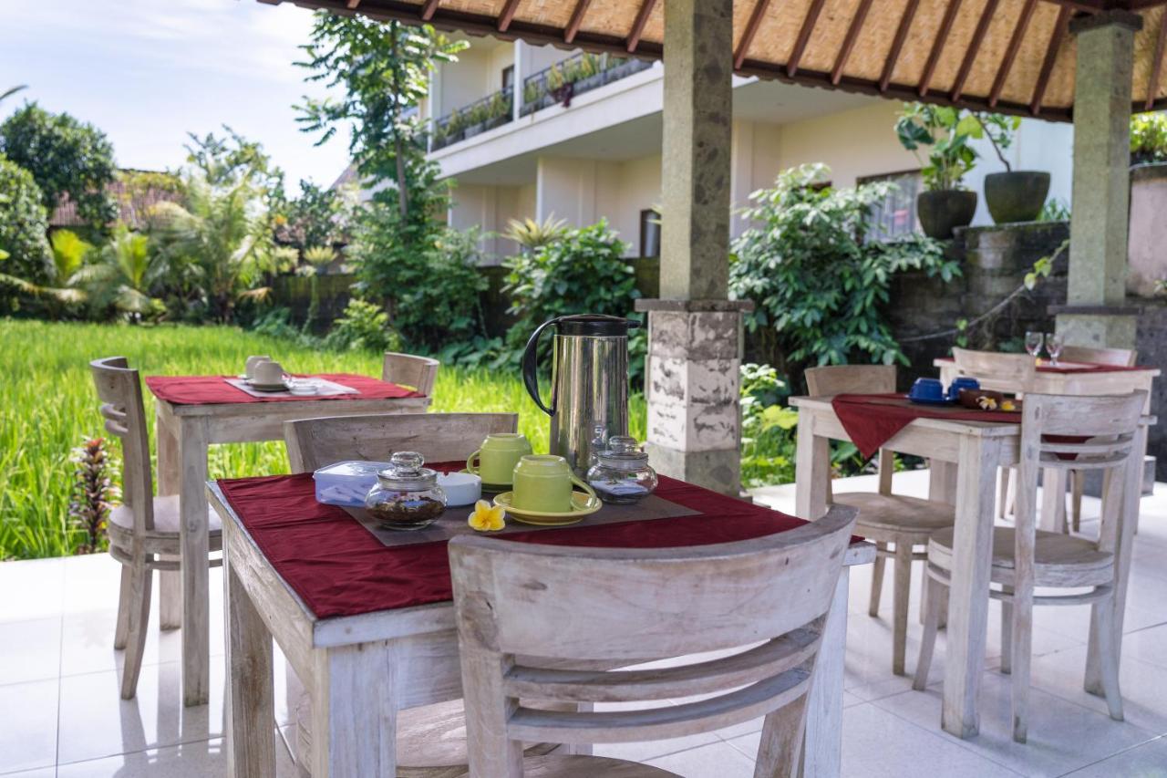 Adi Santia Guest house