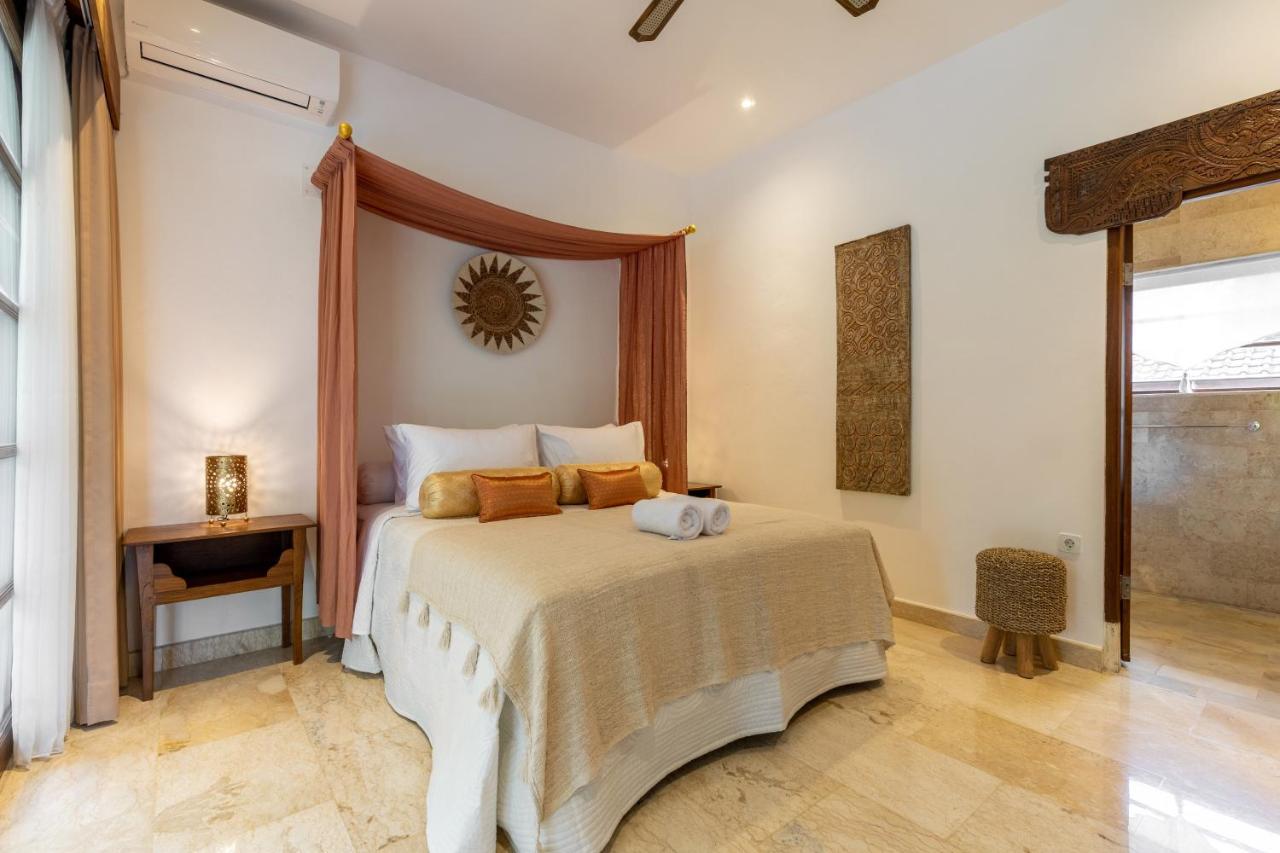 Luxury In Center W/ Natural Pool La Bohemia Villa *