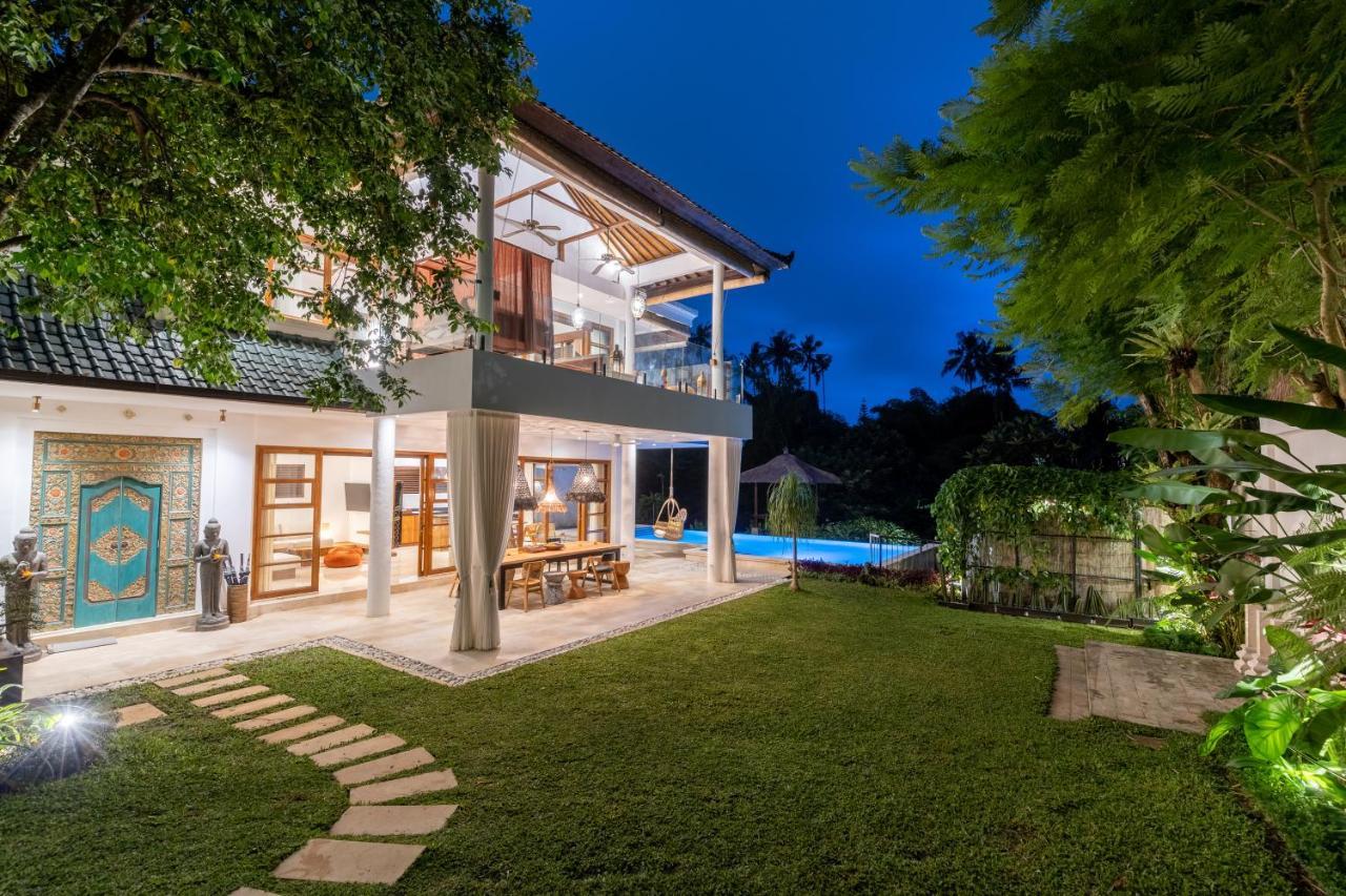 Luxury In Center W/ Natural Pool La Bohemia