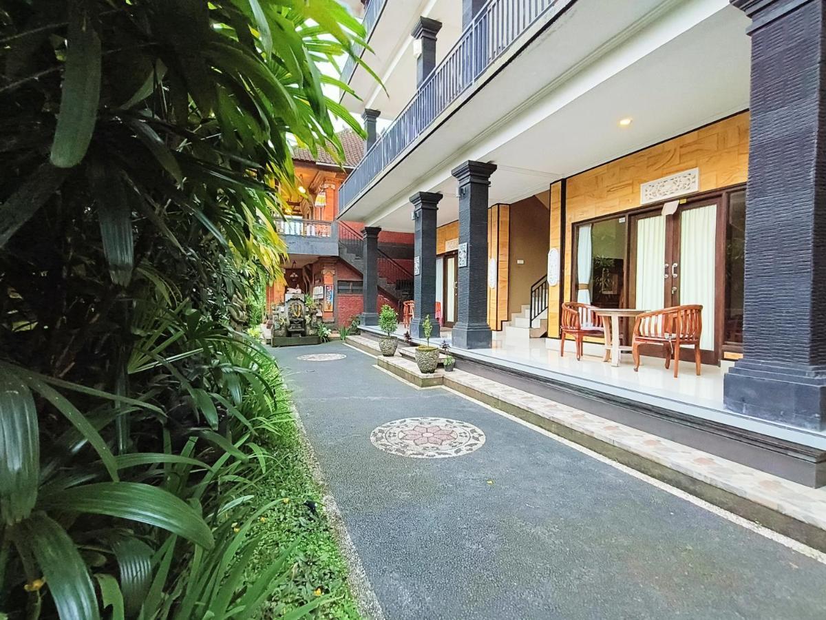 Warji House 1 Centre Guest house
