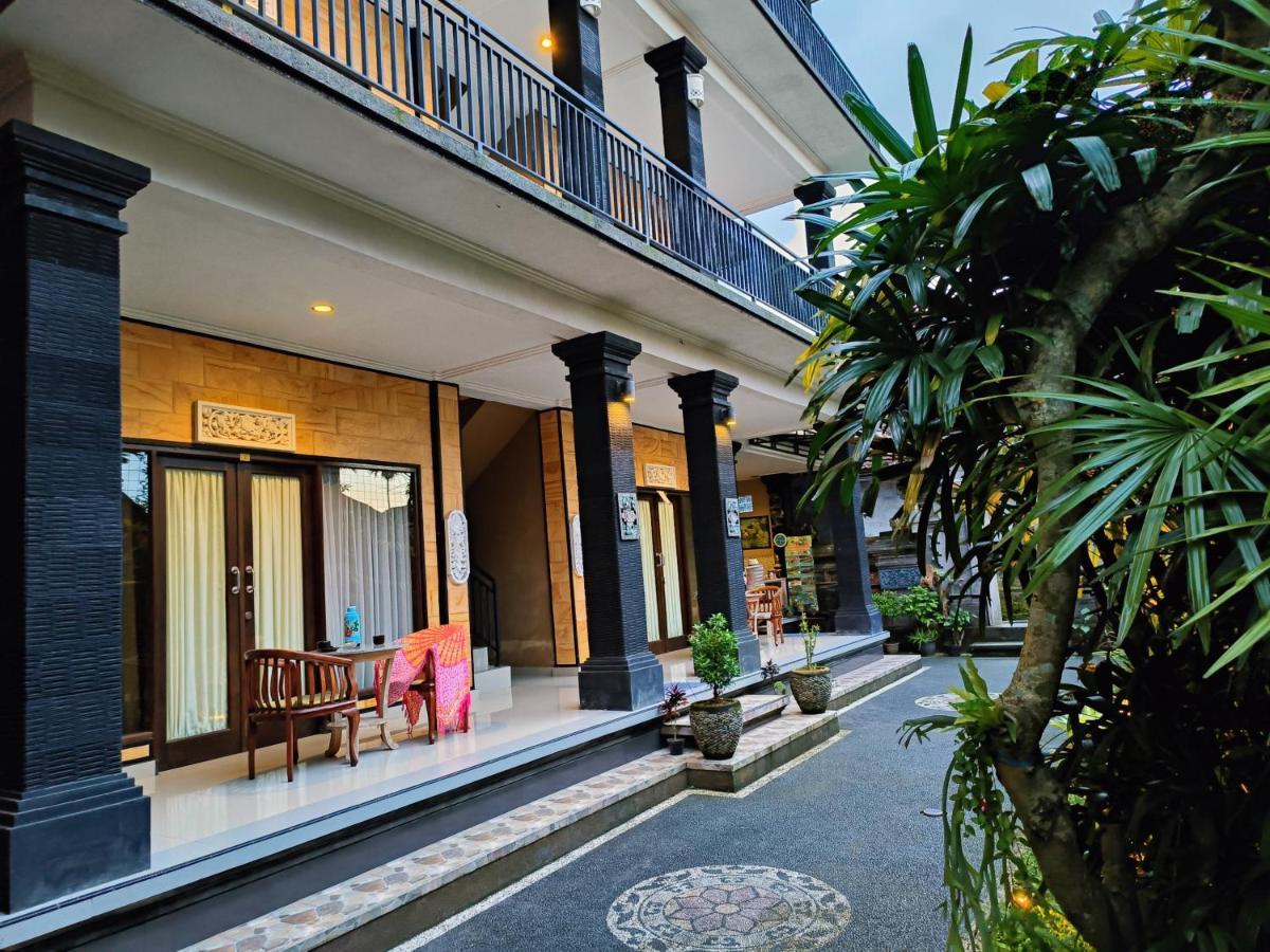 Guest house Warji House 1 Centre 3*