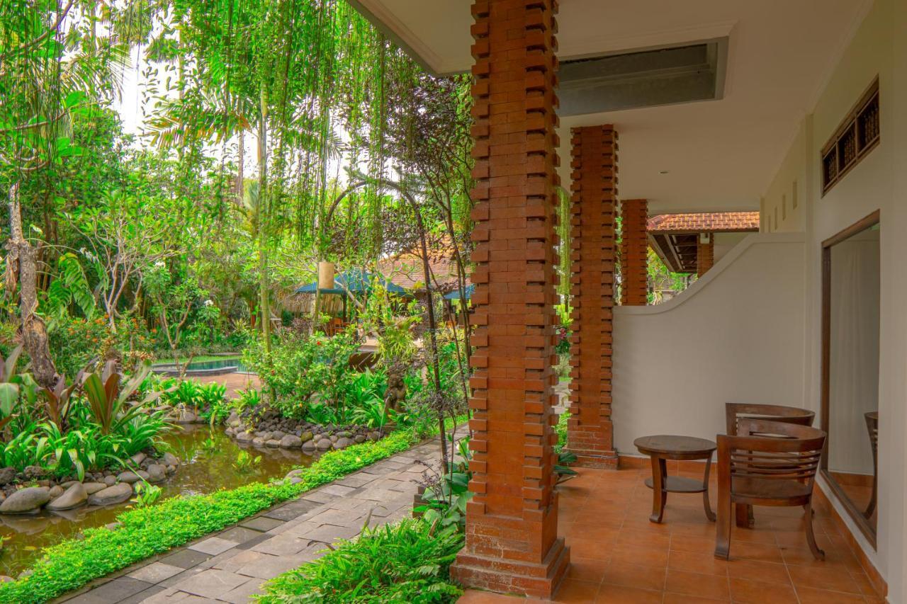 Hotel Artini Bisma
