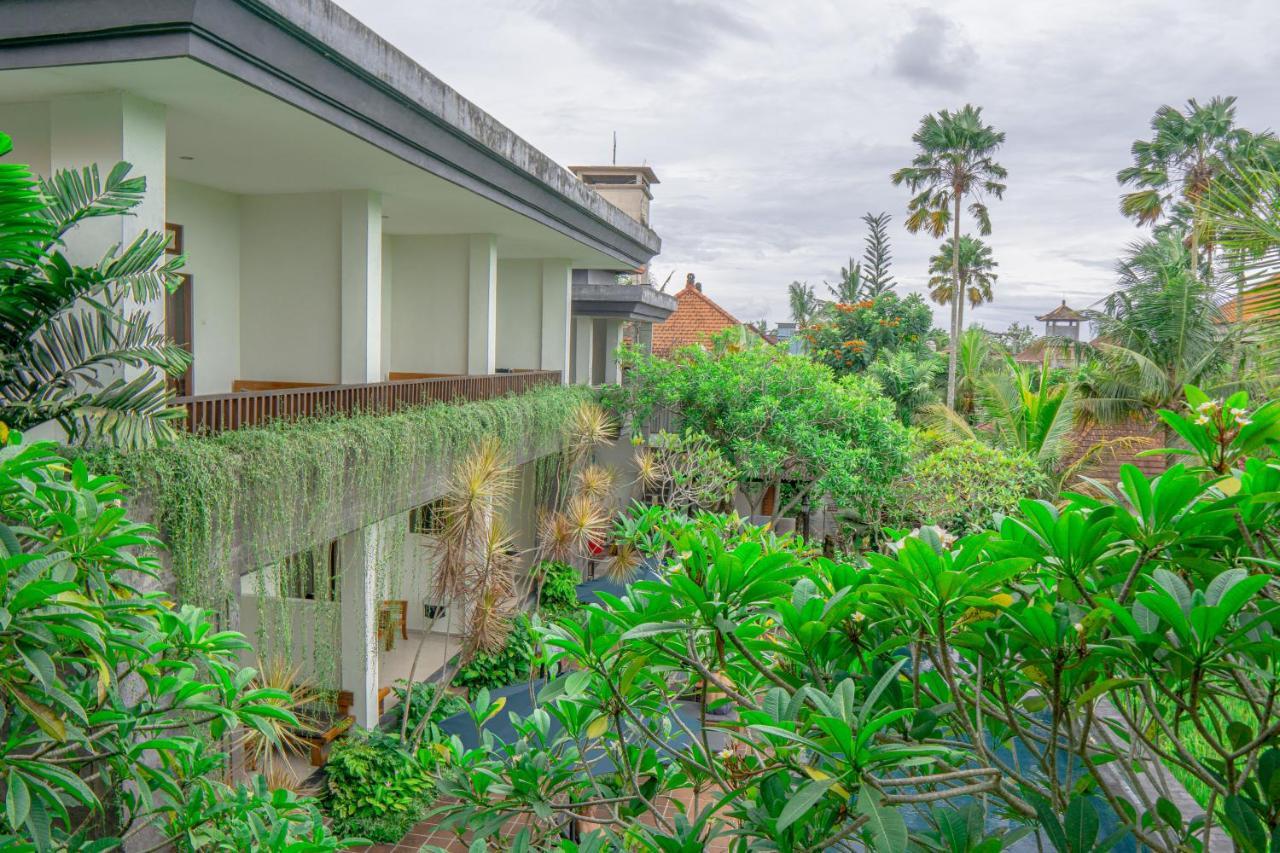 Hotel Artini Bisma