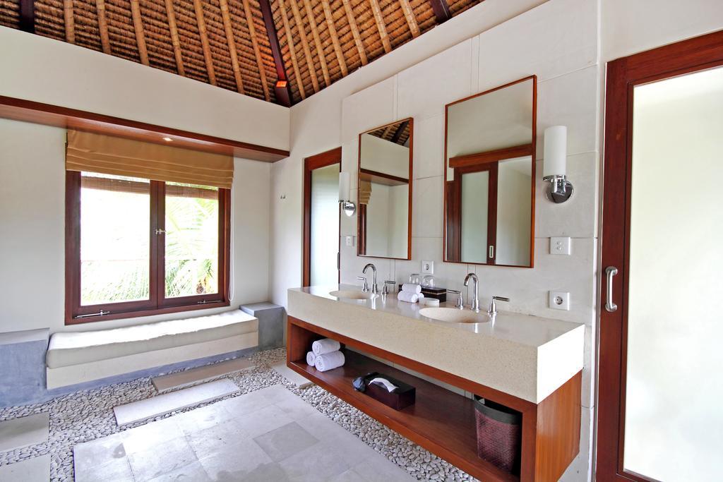 Villa Sayang Estate *