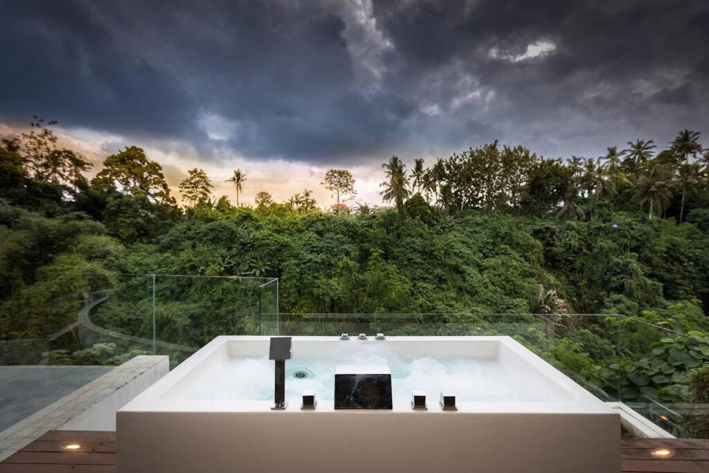 The Cliff Bali