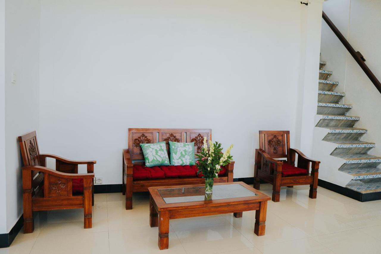 Gading 2 Villa
