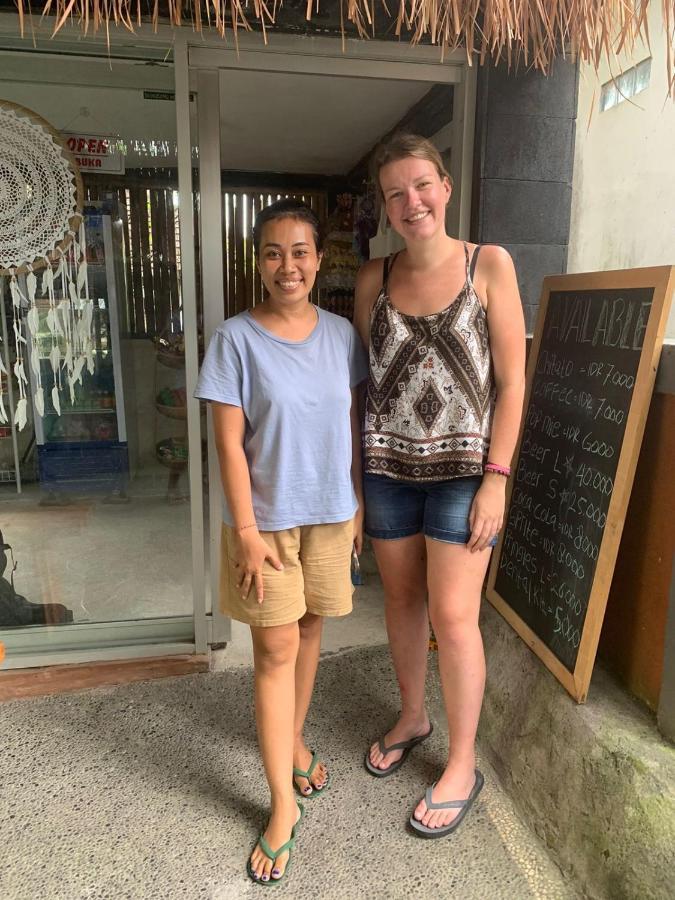 Yasa Backpackers House