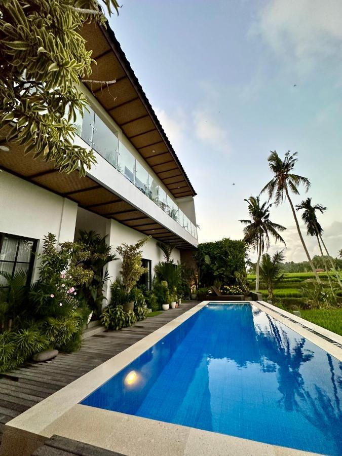 Villariz , Bali *