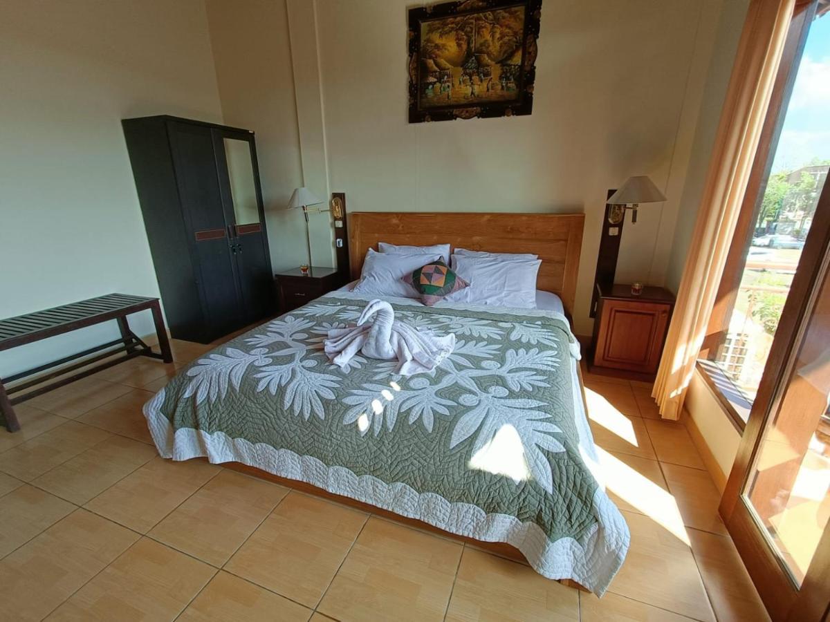 Wahyu Homestay *