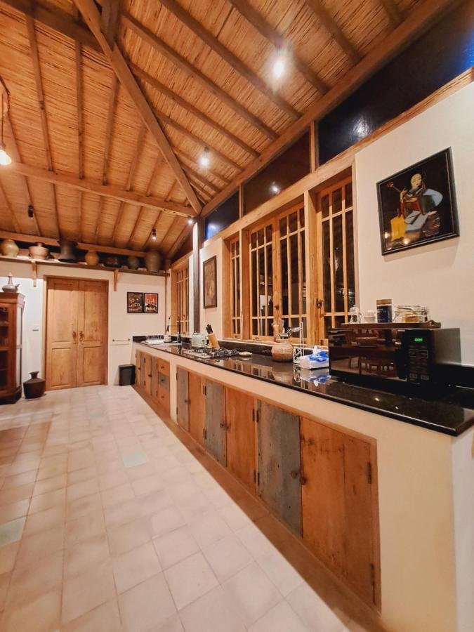 Villa Ayu Dira Heritage House *