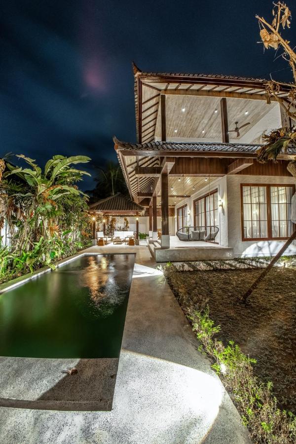 Villa Putri Salju By Evdekimi