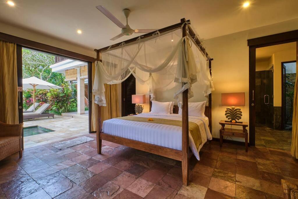 Villa Villa Saraswati Authentic Balinese Elegance With Pool And Temple Views *