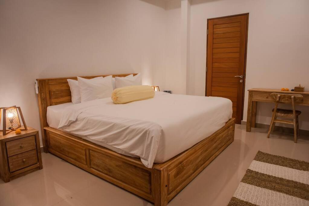 Huge Modern Balinese With Panoramic Rice Views! Villa Ubud