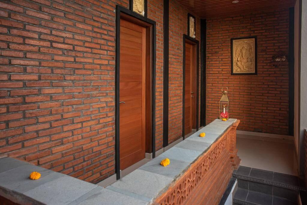 Huge Modern Balinese With Panoramic Rice Views! Ubud
