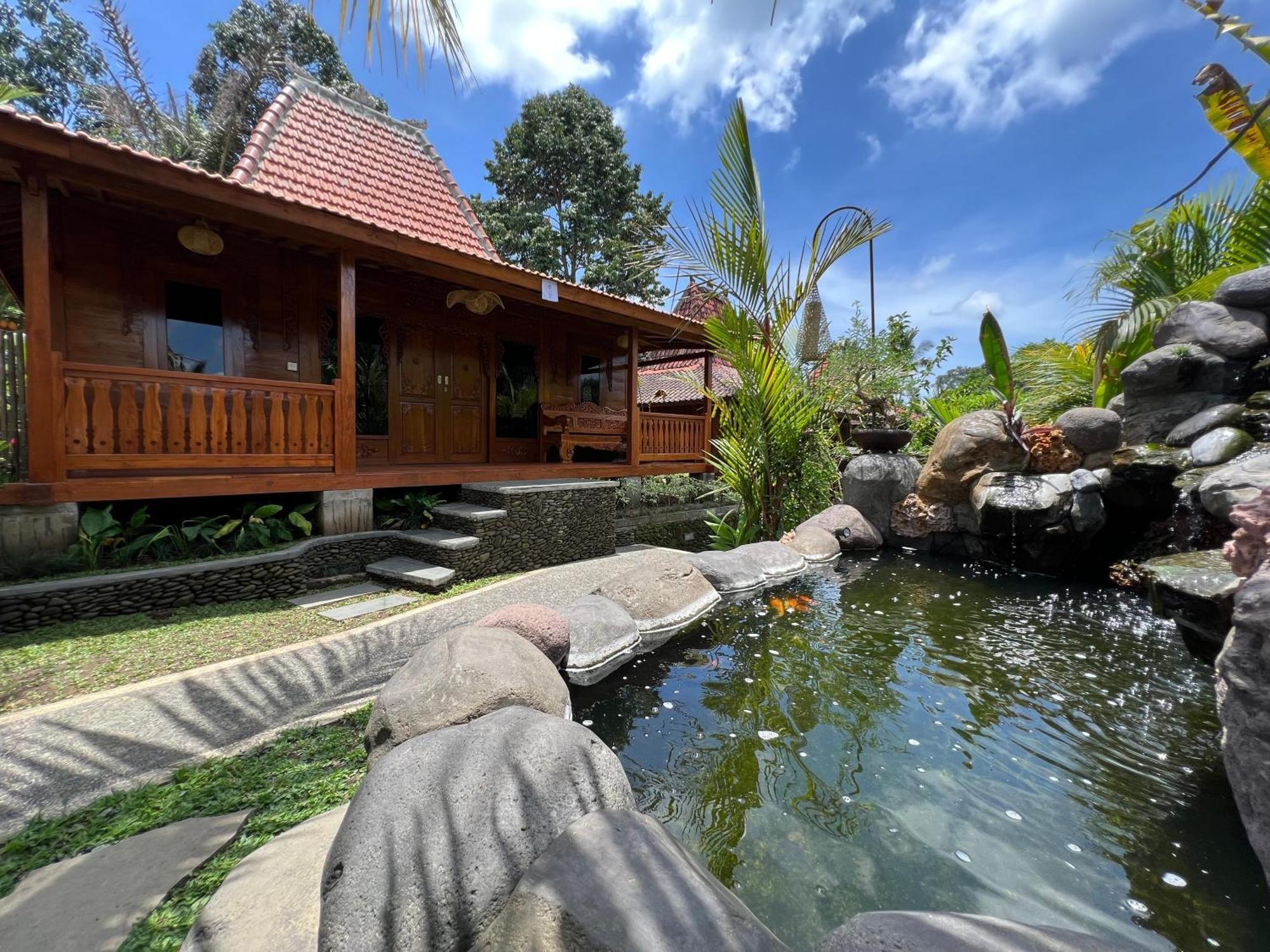 Guest house Virani