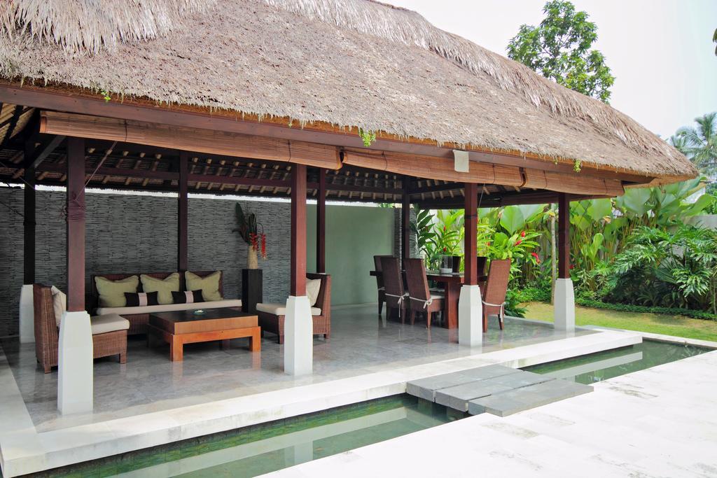 Sayang Estate Villa