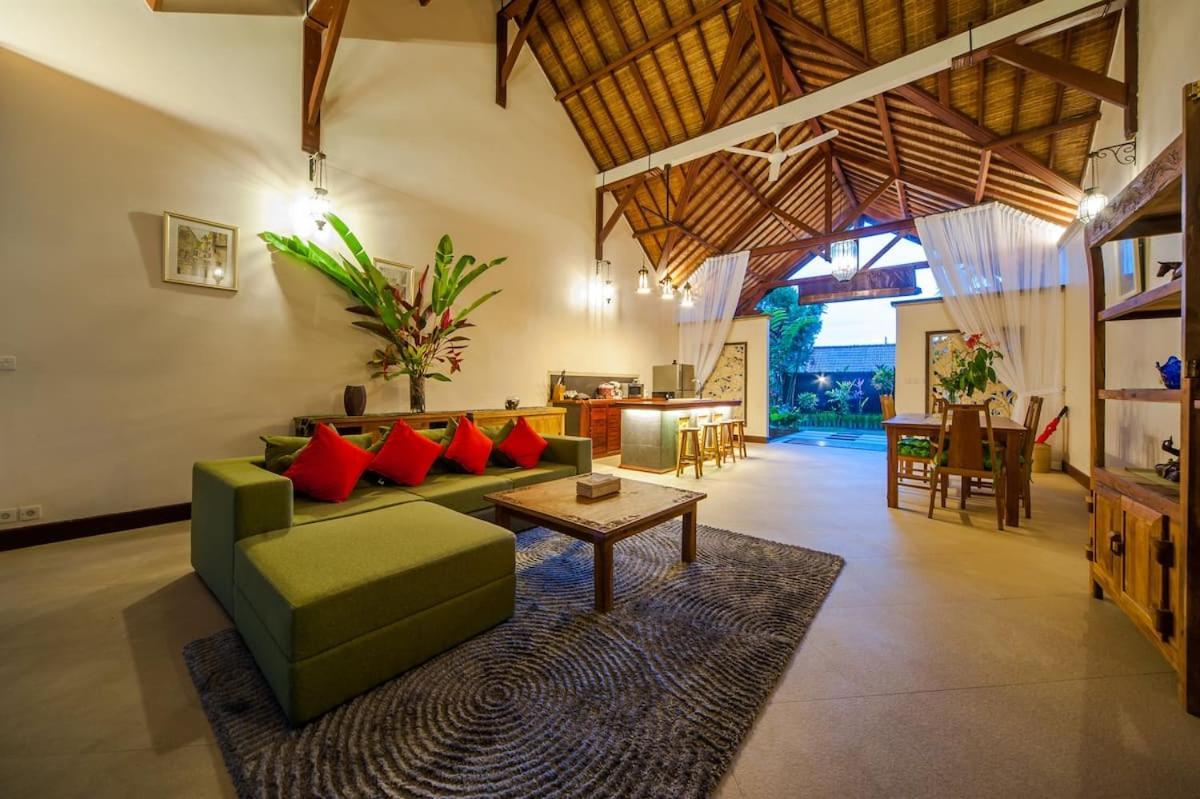 Luxury 3br Infinity Jungle View Aashaya Villa