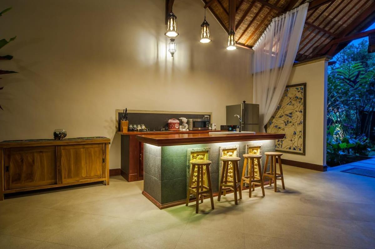 Luxury 3br Infinity Jungle View Aashaya Villa