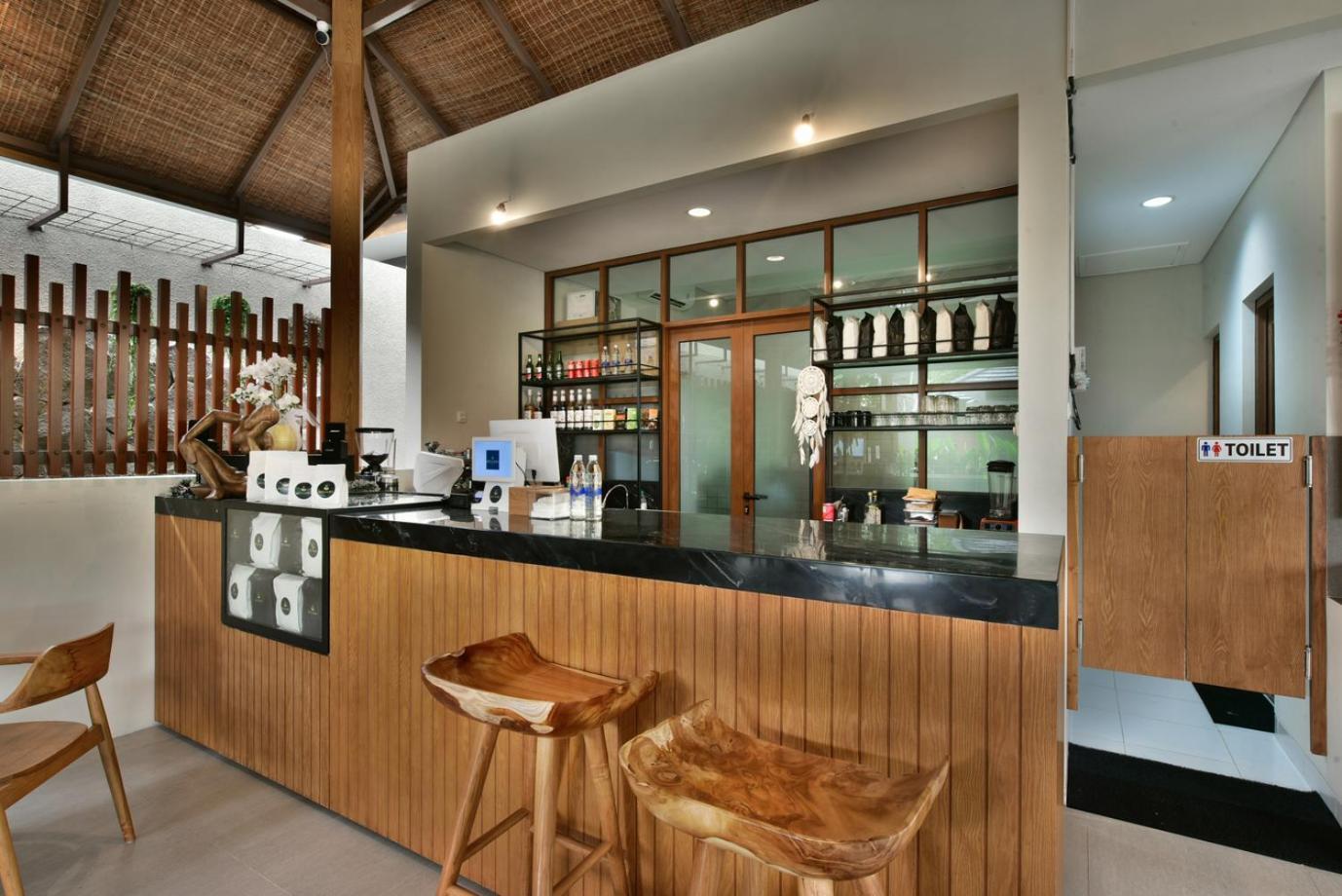 Mahayoga Private Pool And Resto Villa