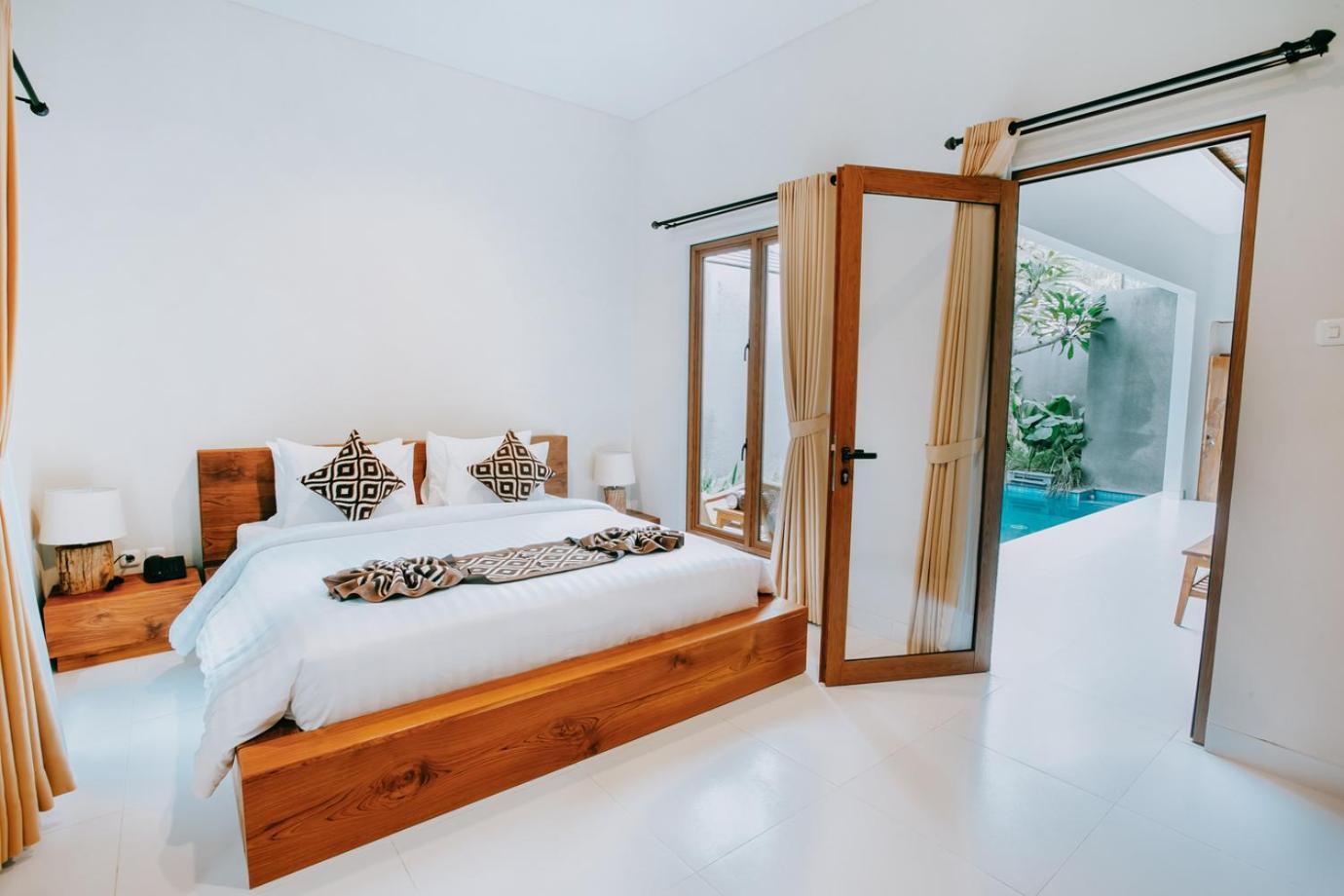 Mahayoga Private Pool And Resto Villa