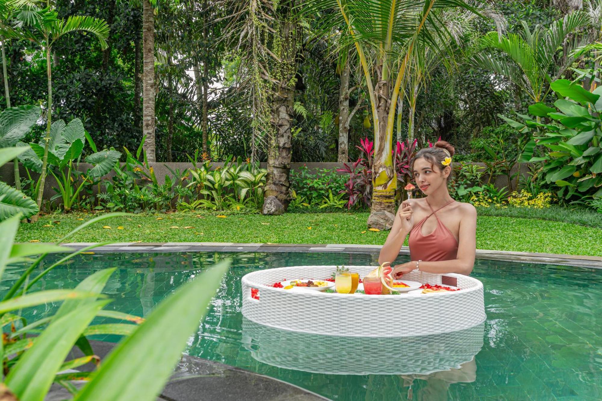 Brand New Luxury 3br Ethnic Ubud # 1 Pousada