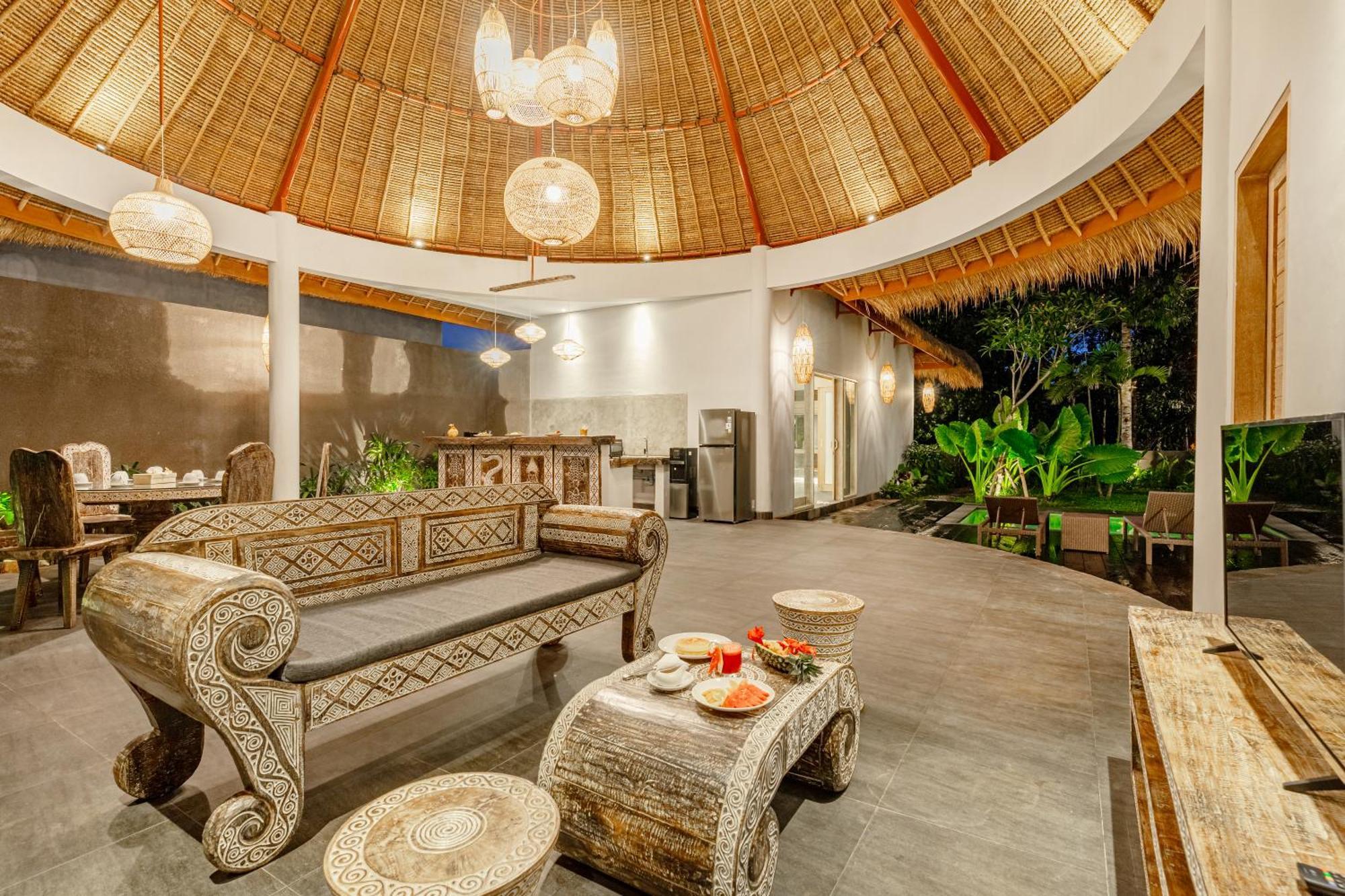 Brand New Luxury 3br Ethnic Ubud # 1 Pousada Ubud