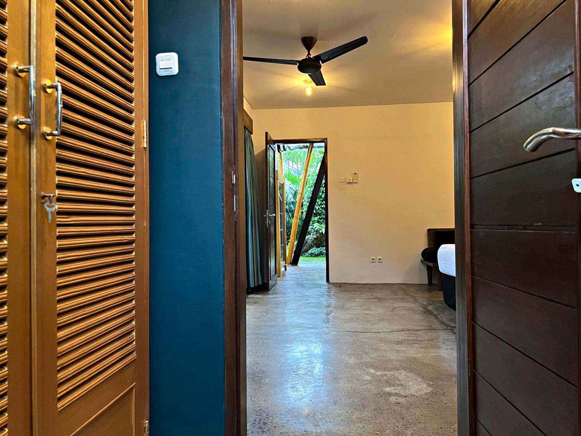 Katil Joyously Raw - Free Upgrade Subject To Availability