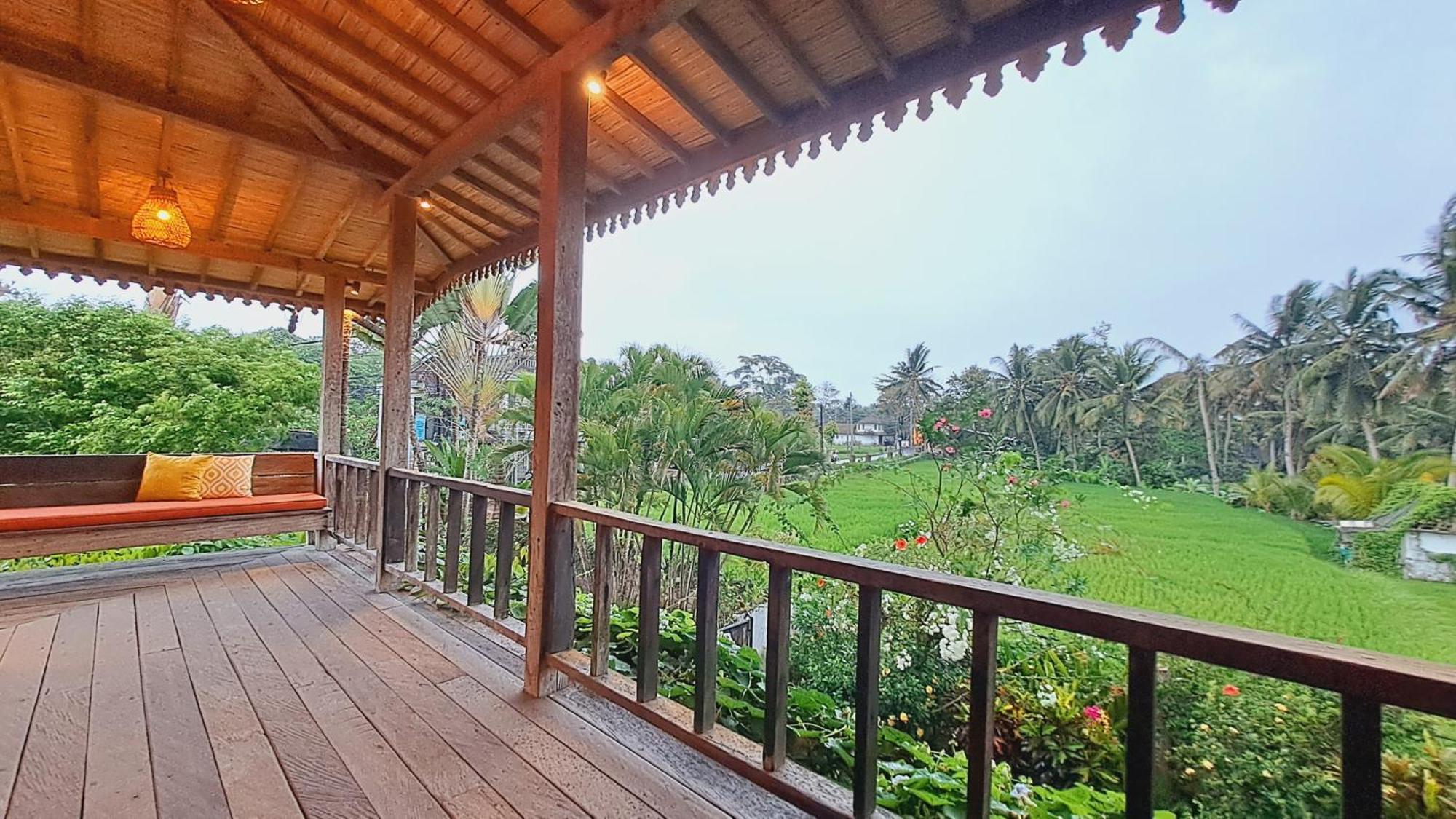 Villa Ayu Dira Heritage House