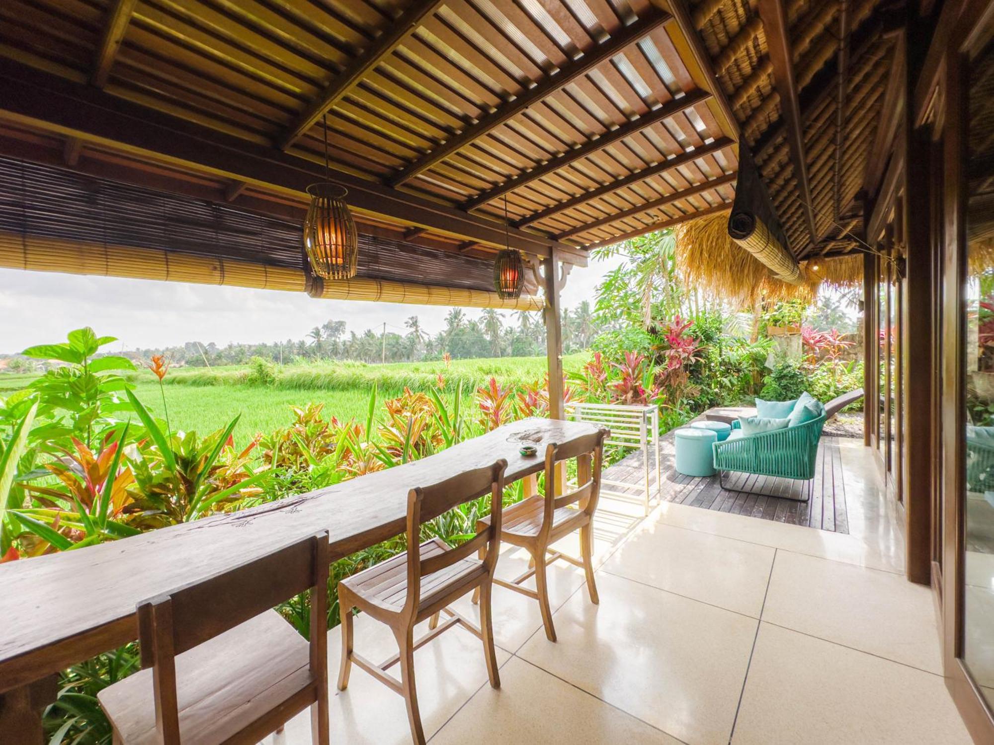 Villa Matahari *