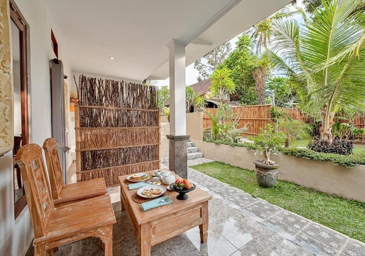 Ditha * Ubud (Bali)