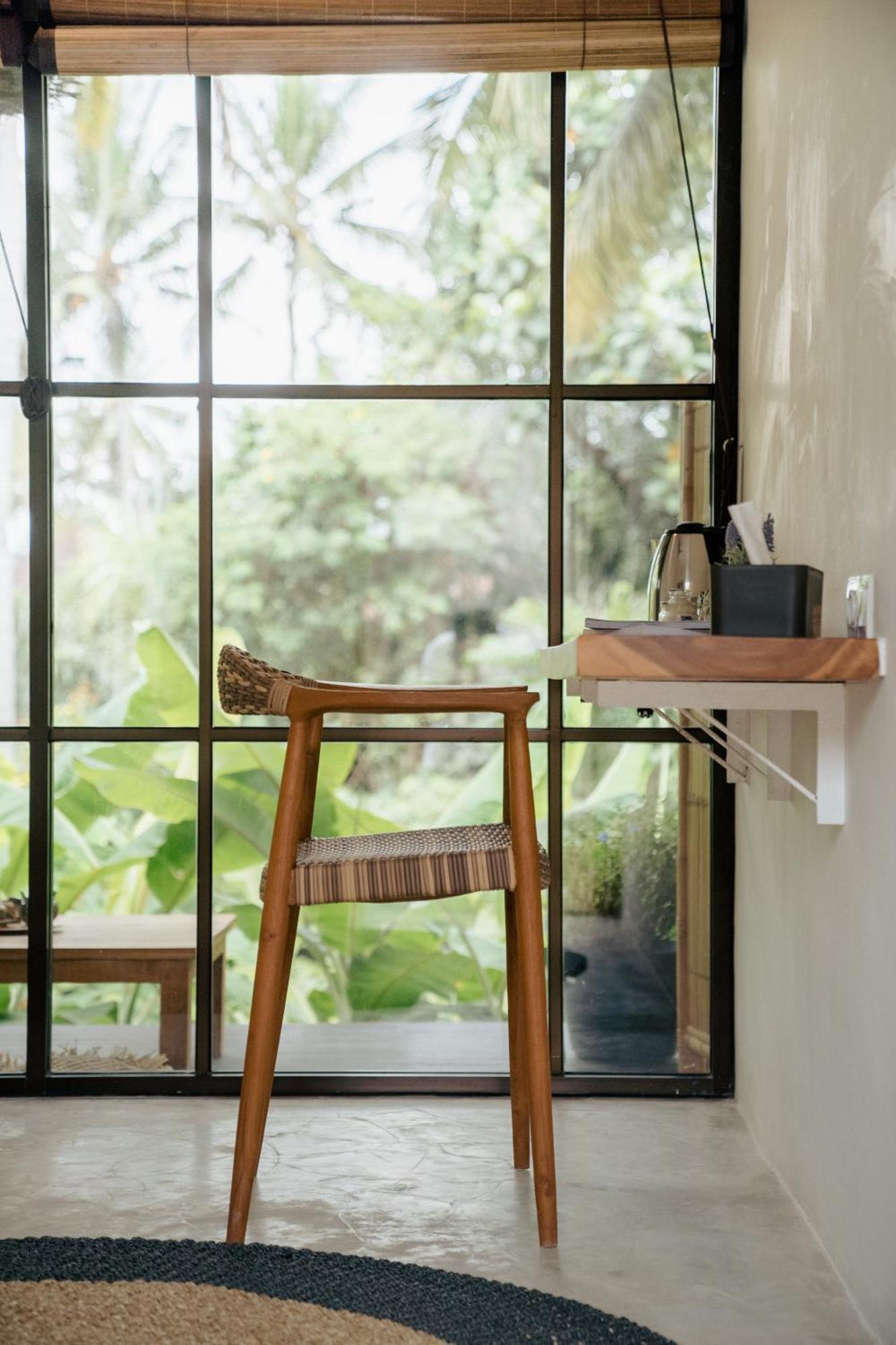 Griya Lagom Bed & Breakfast *