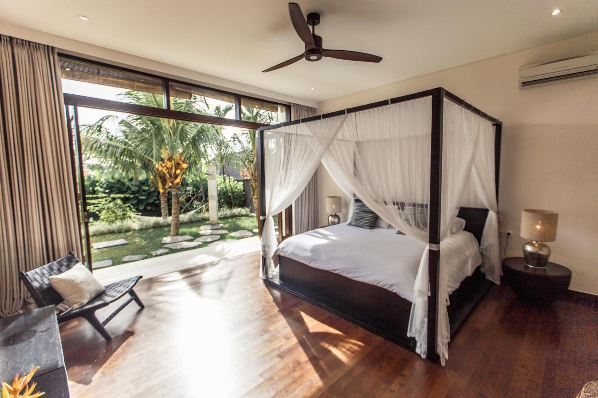 Villa Spacious And Luxury Modern With Huge Garden And Pool *