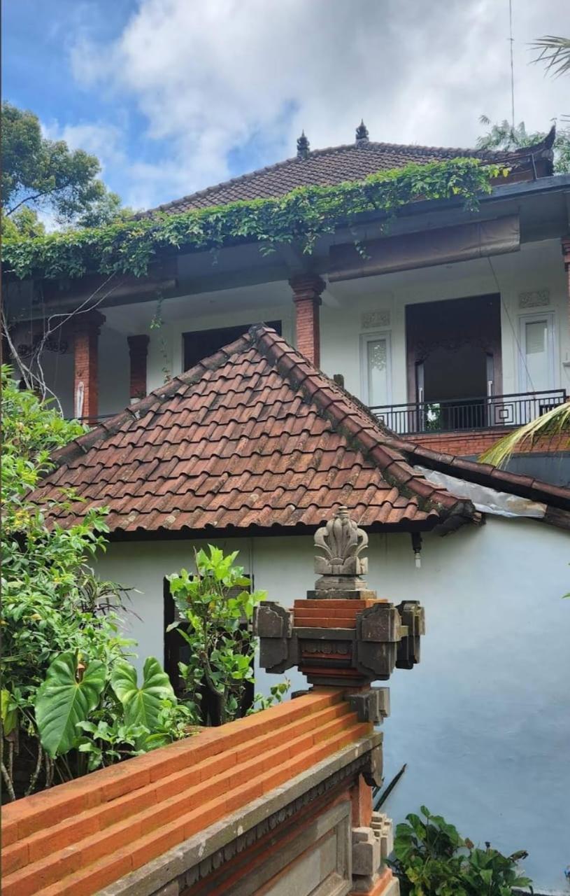 Guest house Yobi House