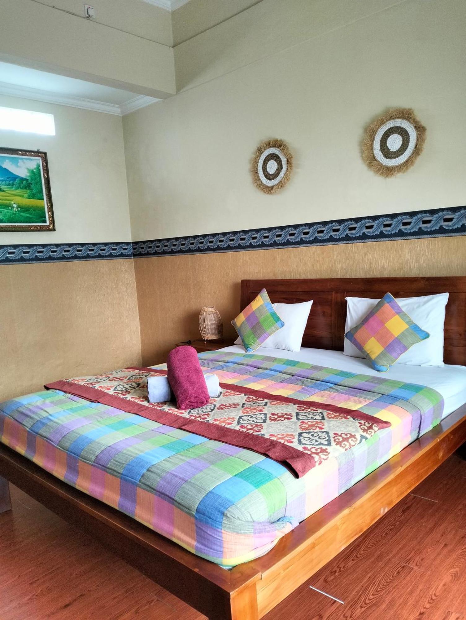 Wisma tamu Nami House 2*