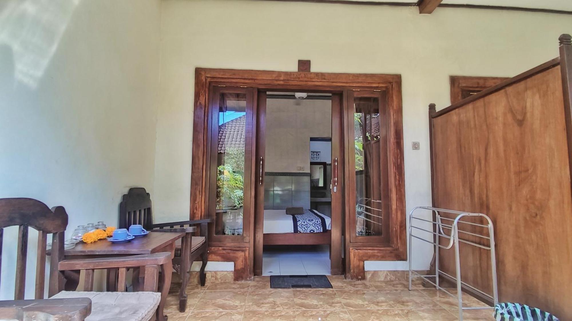 Homestay Pala House *
