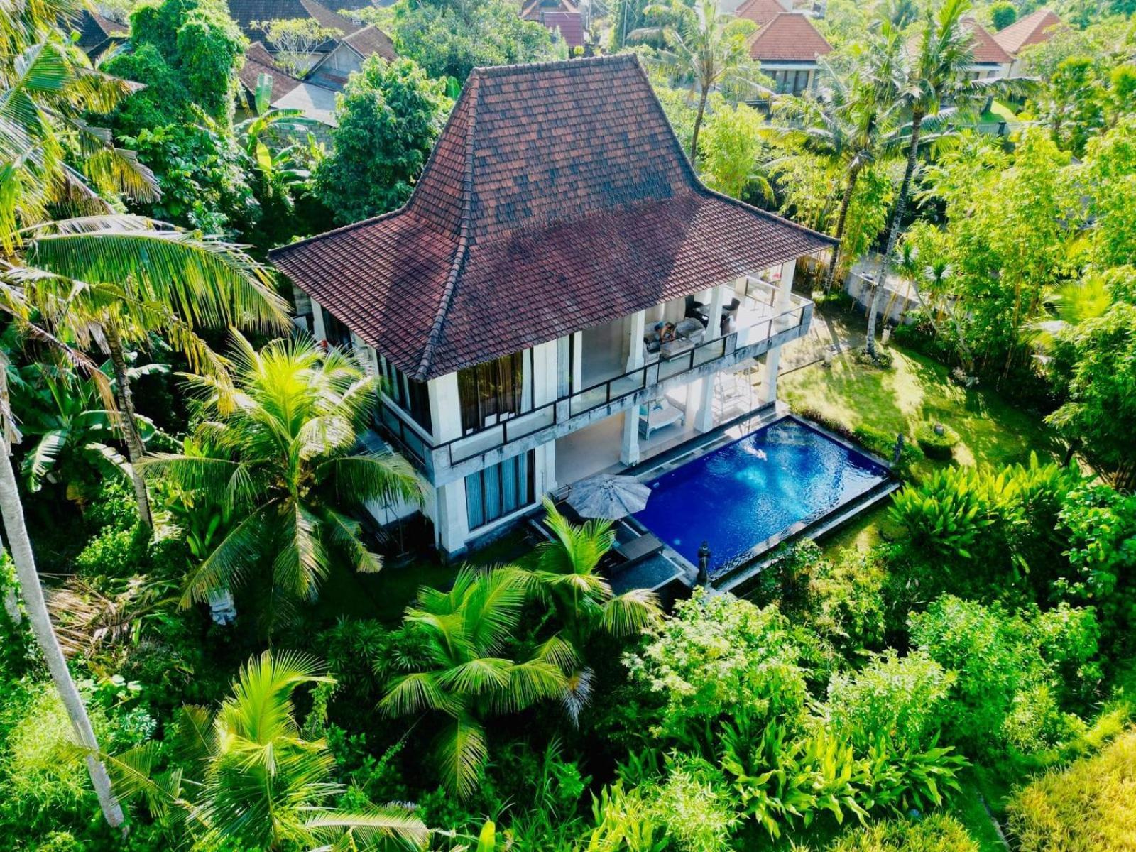 Sunset Pandawa Homestay *
