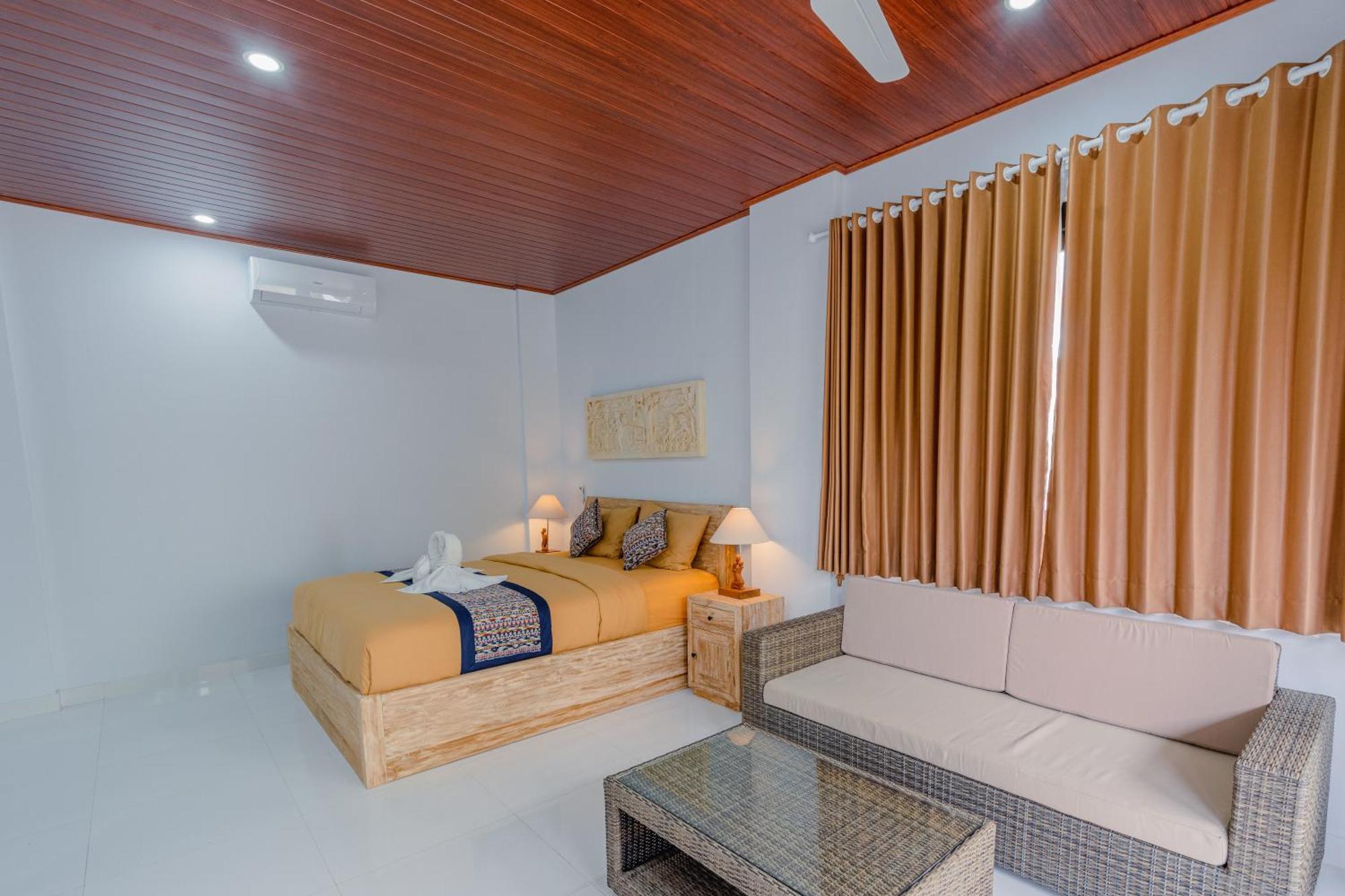 Frida 2 In By Deals Hospitality *