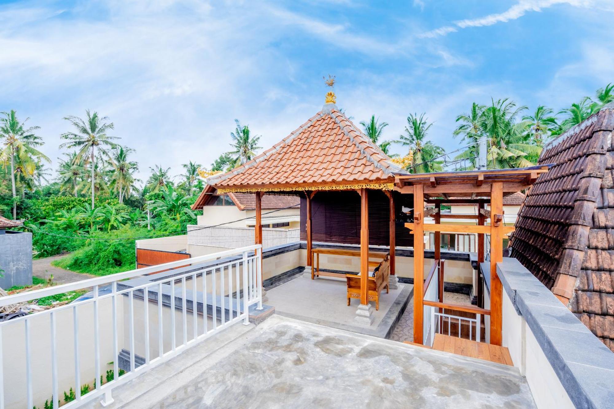 Frida 2 In By Deals Hospitality Guest house