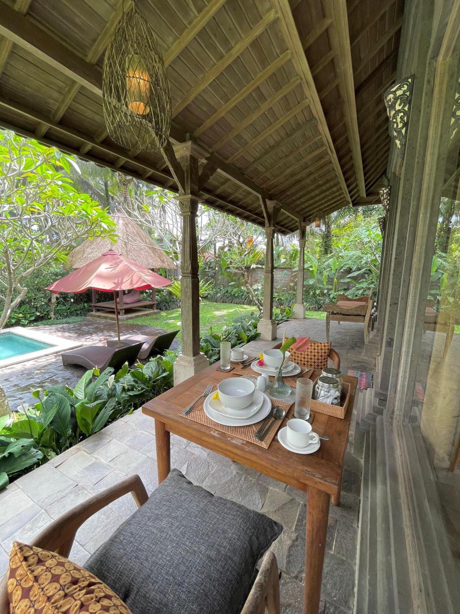 Thani Villa *
