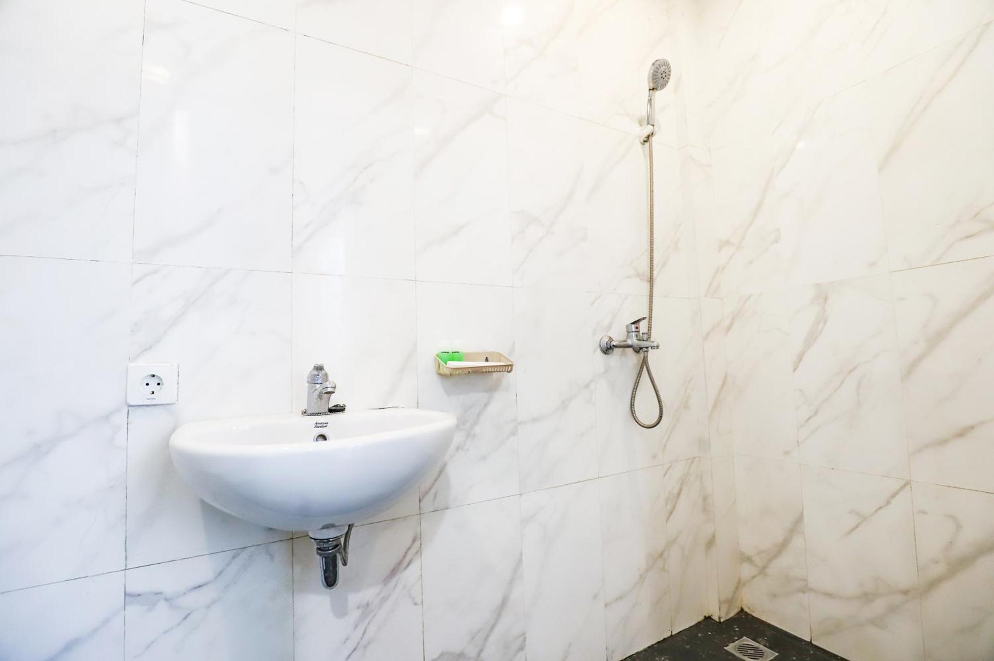 White Blue House 1 - Pvt Room, Shared Pool&kitchen Guest house Ubud (Bali)