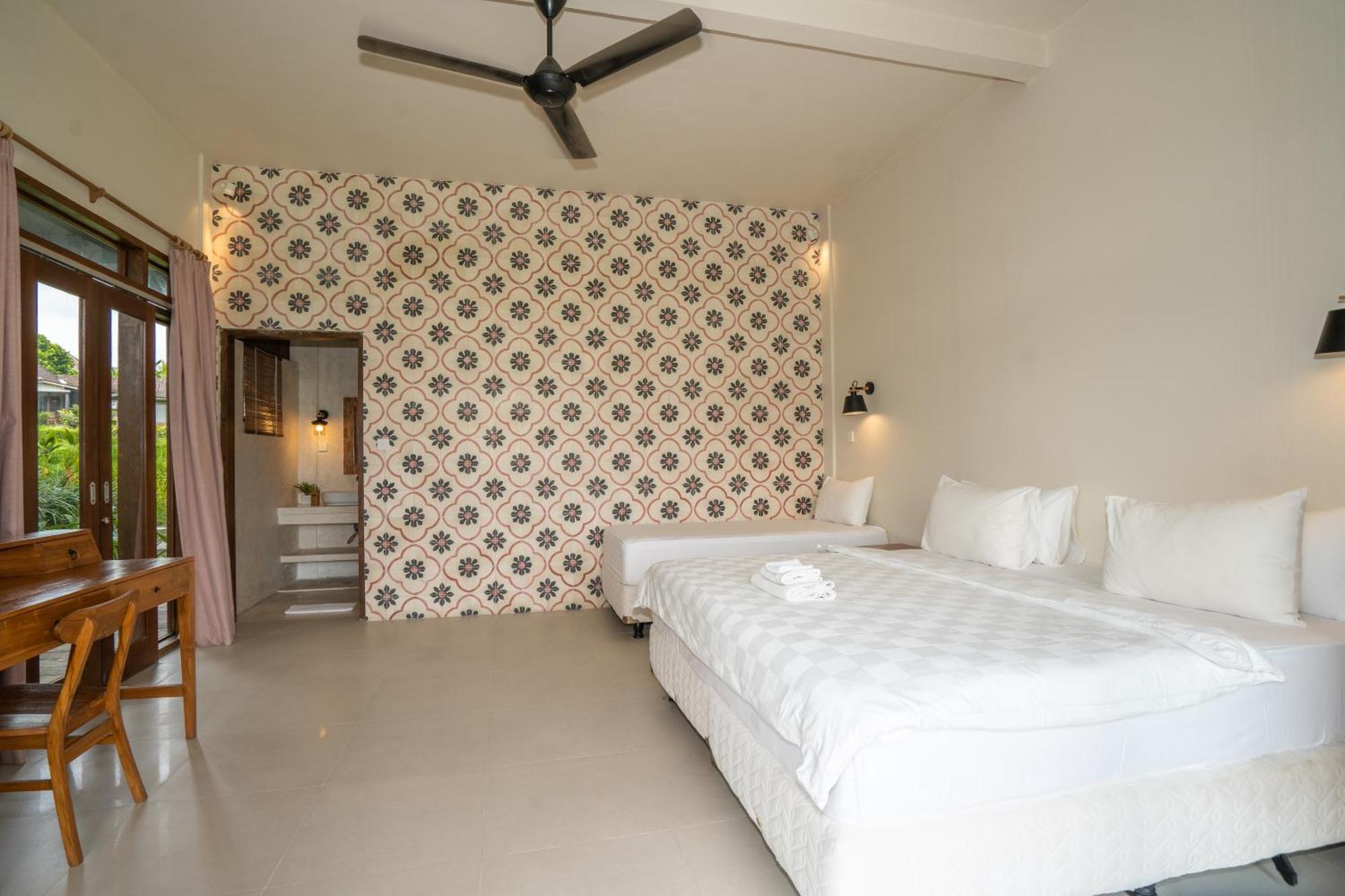 New Nirmala Hotel