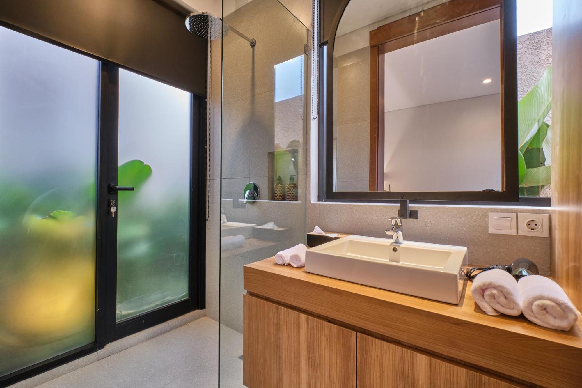 Brand New! 3br Modern Private In South Villa Ubud (Bali)