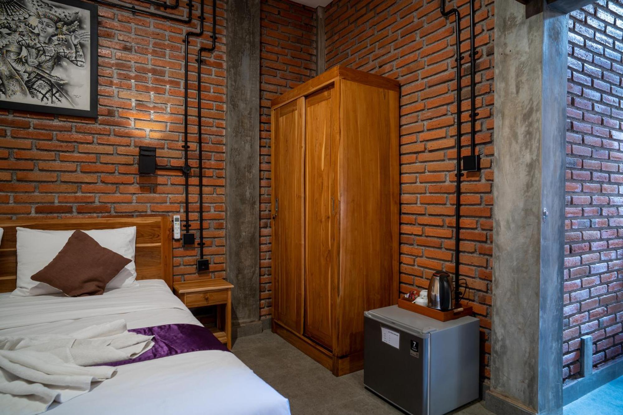 Vinaya * Ubud