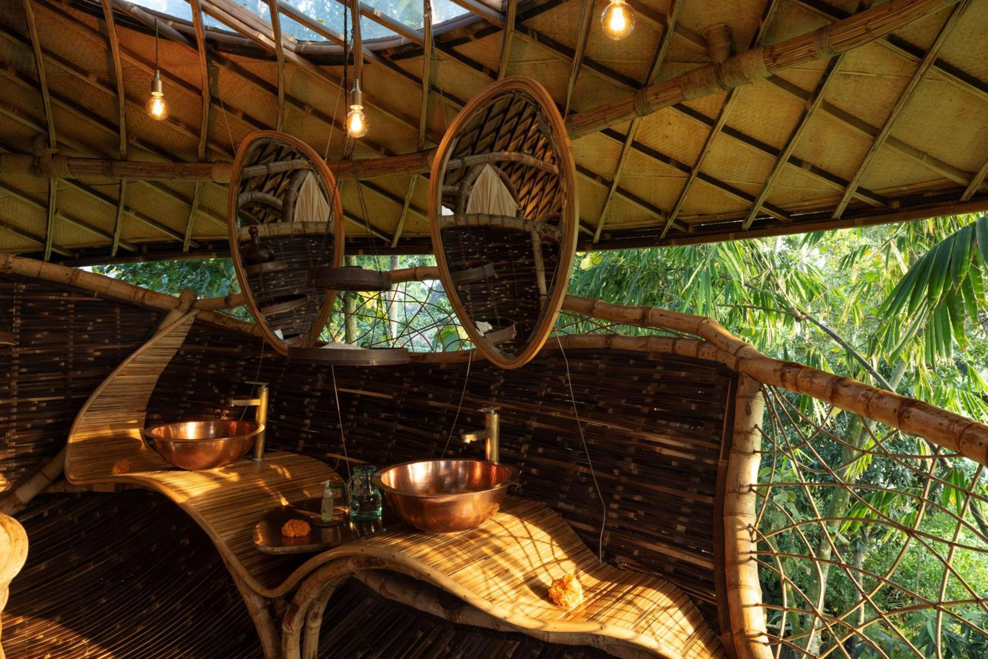 Resort Bambu Indah 5*