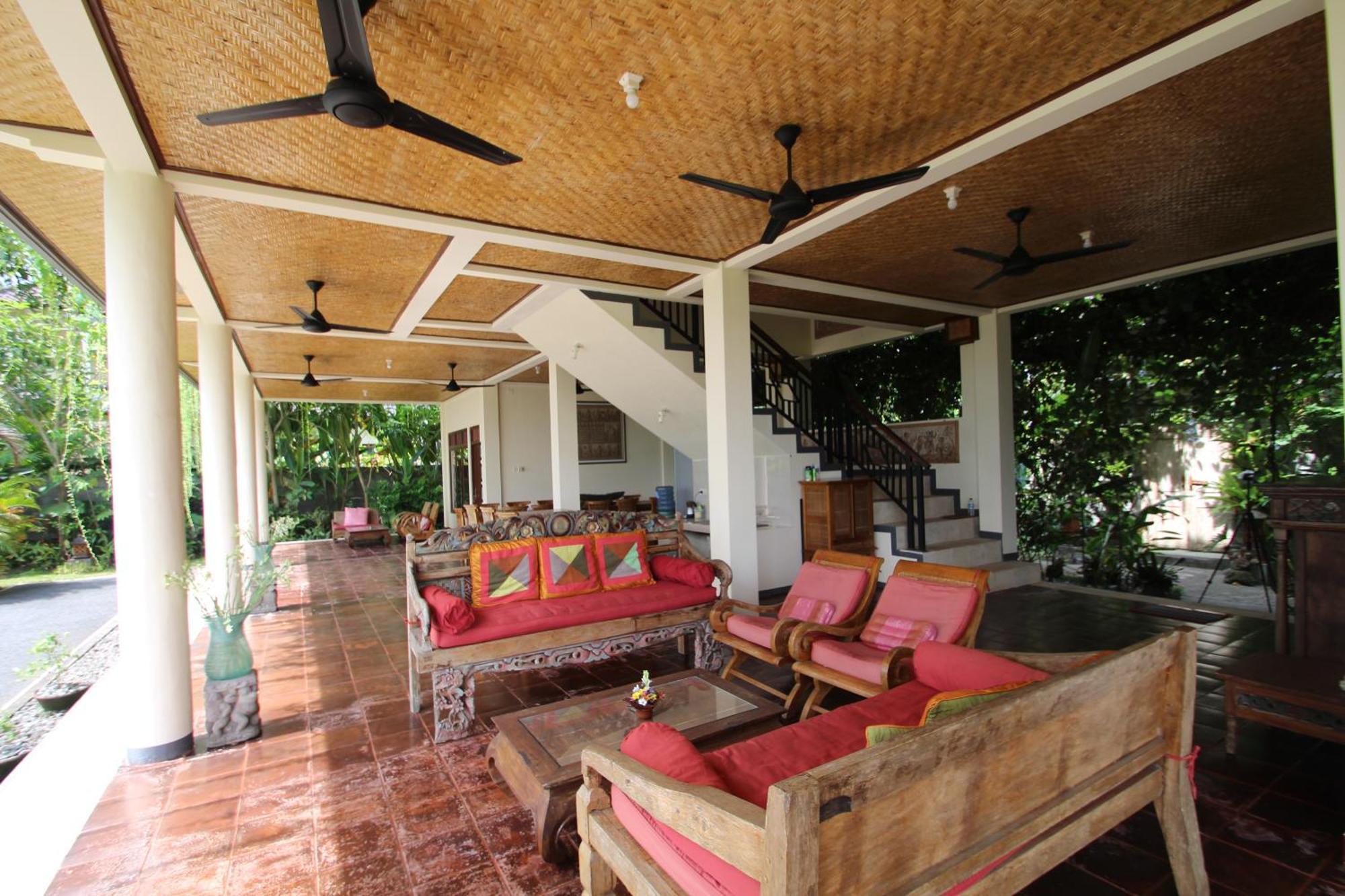 Uma Capung Mas Resort