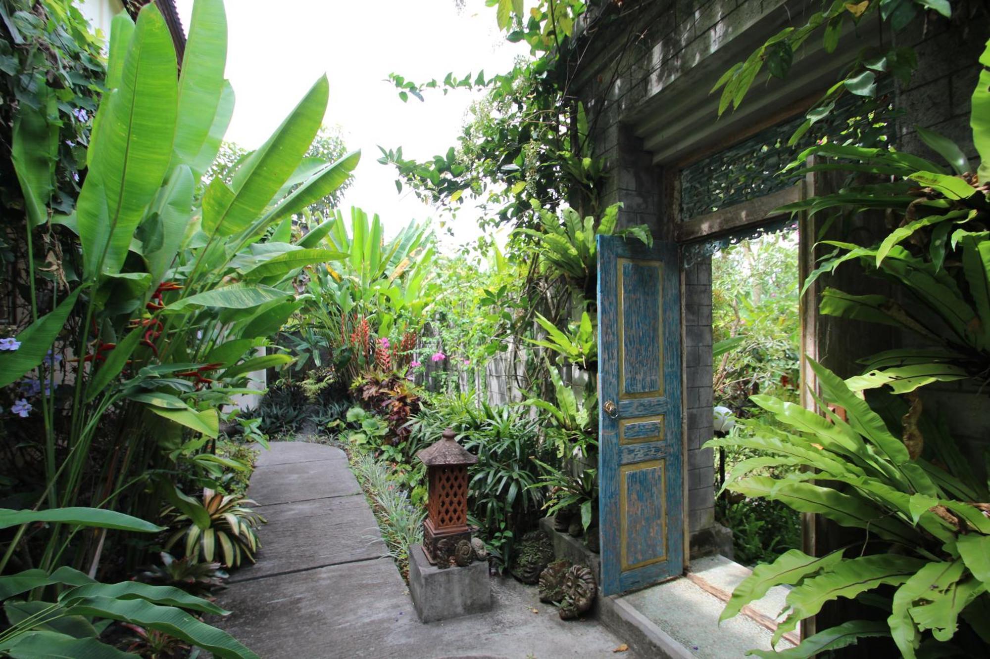 Resort Uma Capung Mas 2*